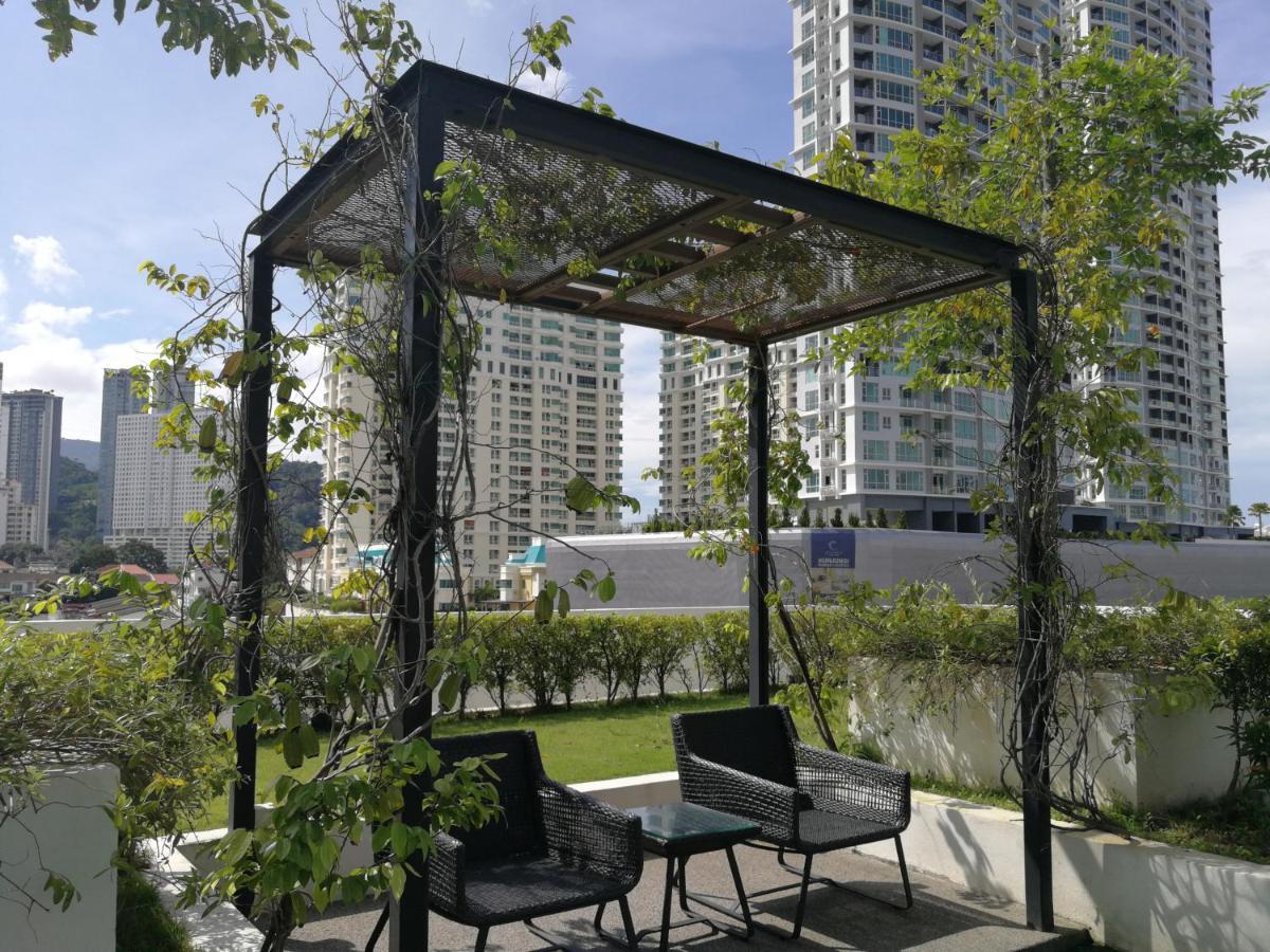 Landmark Stunning High Floor Coast View Studio #Netflix #Fast Wifi Tanjung Tokong Экстерьер фото