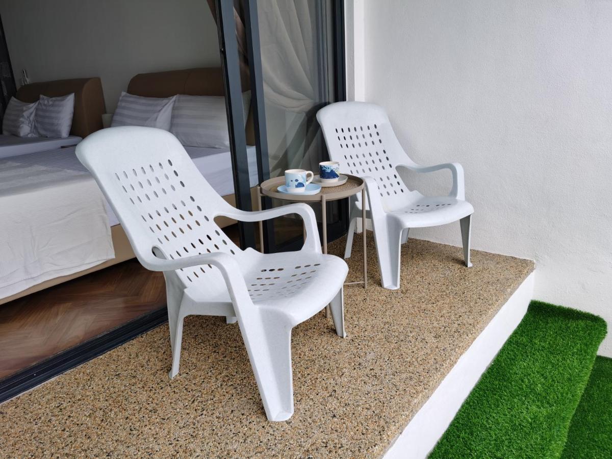 Landmark Stunning High Floor Coast View Studio #Netflix #Fast Wifi Tanjung Tokong Экстерьер фото