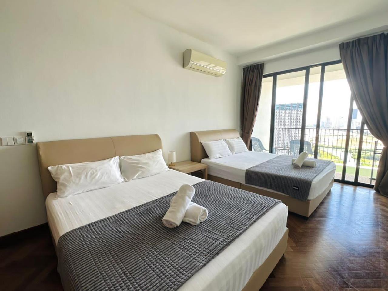 Landmark Stunning High Floor Coast View Studio #Netflix #Fast Wifi Tanjung Tokong Экстерьер фото